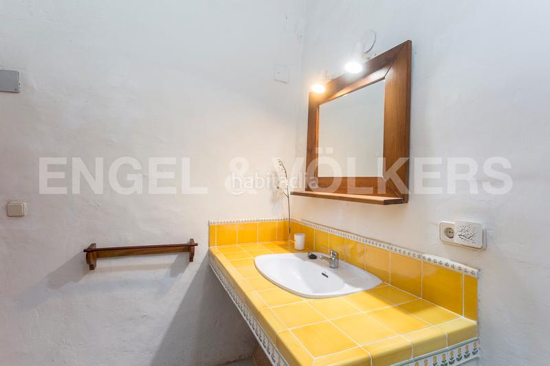 Foto fbe29a42-7caf-4c8d-a220-38bc549886b0. Masía  acondicionada como alojamiento rural en Subirats