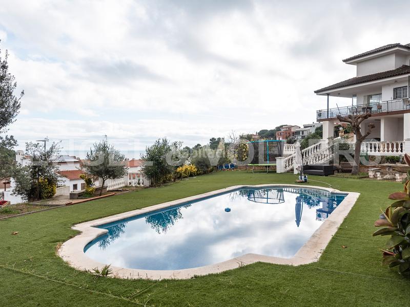 Foto 4557f79a-42f0-4120-a8e7-9c70fa928c5a. House with heating parking pool in Urbanitzacions Arenys de Mar