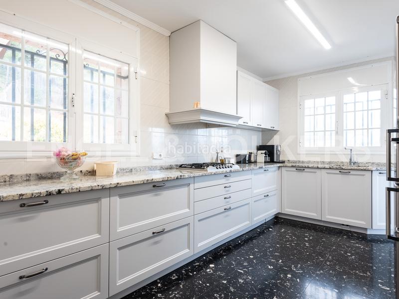 Foto c09a4fe4-8b09-4cab-8181-62898e86e88b. House with heating parking pool in Urbanitzacions Arenys de Mar