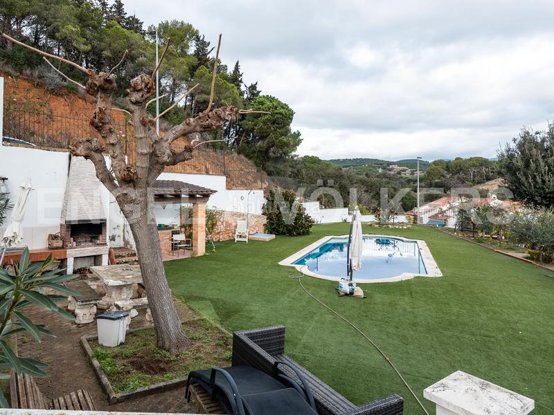 Foto dc1af367-ac84-4315-9281-64a233f3105f. House with heating parking pool in Urbanitzacions Arenys de Mar