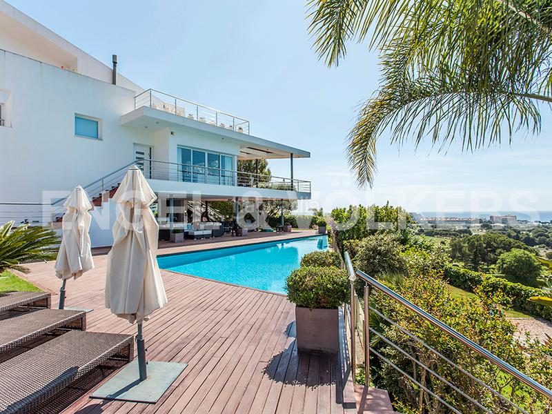 Foto 06fac083-463a-409b-8a0b-a70573ef4197. Casa con riscaldamento parcheggio piscina in Can Girona - Terramar - Vinyet Sitges