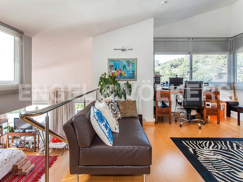 Foto a9019d84-6e7a-41f4-ba51-f3023ed8ca3c. Casa con riscaldamento parcheggio piscina in Can Girona - Terramar - Vinyet Sitges