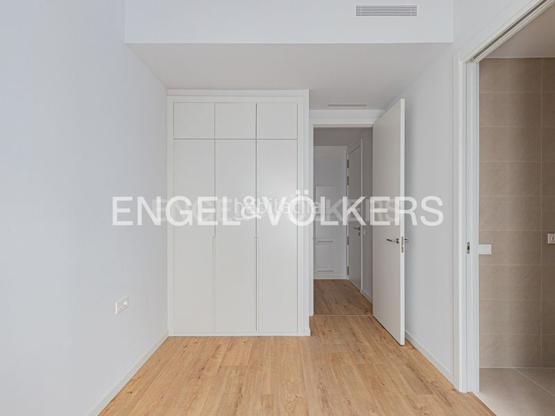 Foto 2b0c76cc-0d28-4038-9ff5-35d6557ae3e0. Pis amb calefacció aparcament a Sagrada Família Barcelona