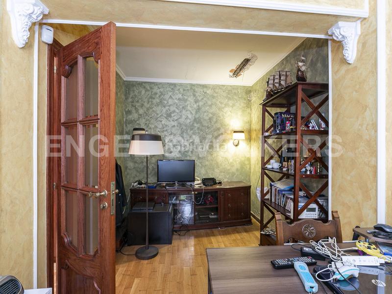 Foto 1f6a0ed1-61ee-4834-aa50-f30f6a3ce6d1. Haus mit heizung parking pool in La Miranda-Can Candeler Sant Just Desvern