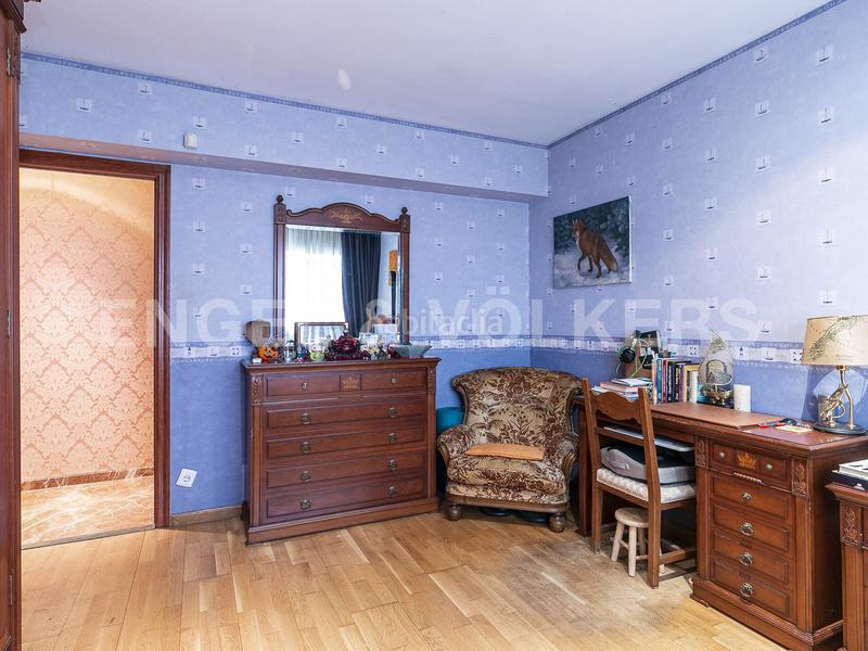 Foto 88e315be-158a-4bdb-a36c-798807ec9b82. Haus mit heizung parking pool in La Miranda-Can Candeler Sant Just Desvern