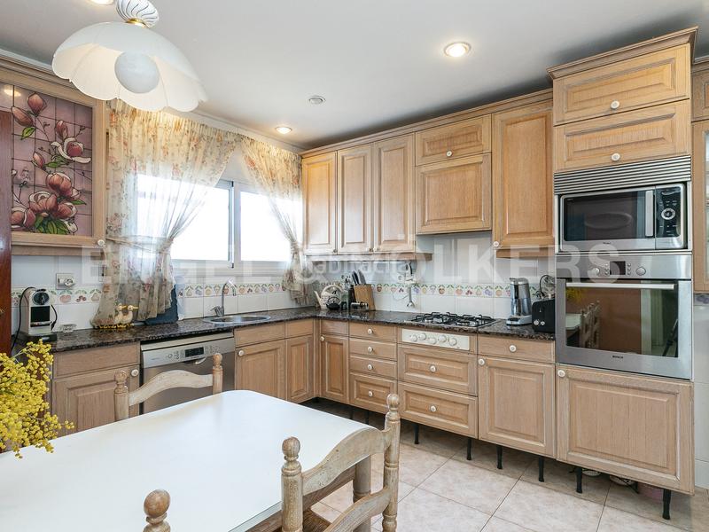 Foto 9184354c-19c4-4929-be82-68f431775dcf. Haus mit heizung parking pool in La Miranda-Can Candeler Sant Just Desvern