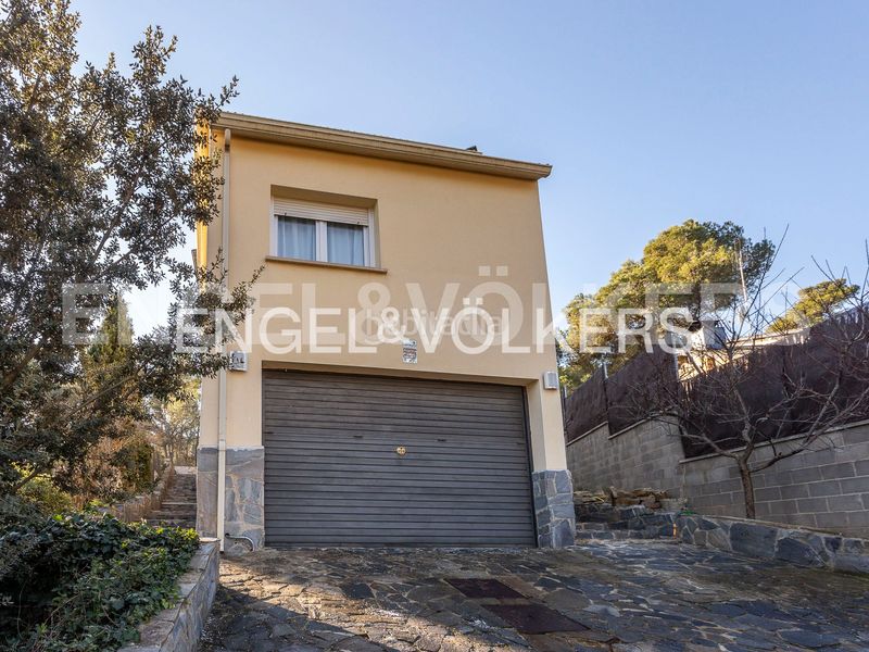 Foto c0aa1ff1-ade3-42ed-a0f6-811d8d86c2d4. Casa amb calefacció aparcament a Mediona