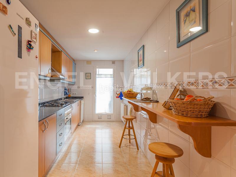 Foto 047abfe9-81a7-4c2d-ae25-c194e86079c0. Ático exclusivo ático dúplex con terraza, pinetons en Ripollet