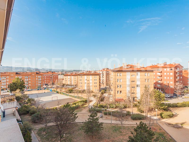 Foto 0806d0e7-eb10-4f03-87dd-ae3d4f5e45fc. Ático exclusivo ático dúplex con terraza, pinetons en Ripollet