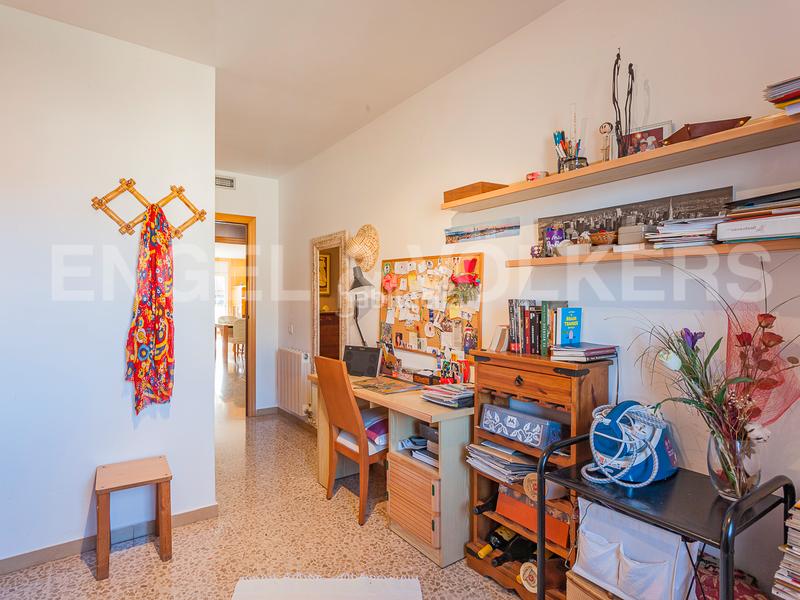 Foto 1d89b3d6-bcd3-4f0d-a7af-837139d98d79. Ático exclusivo ático dúplex con terraza, pinetons en Ripollet