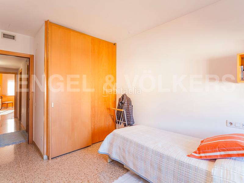 Foto 9d1a9207-2bf5-4454-a0b4-6814d094c624. Ático exclusivo ático dúplex con terraza, pinetons en Ripollet