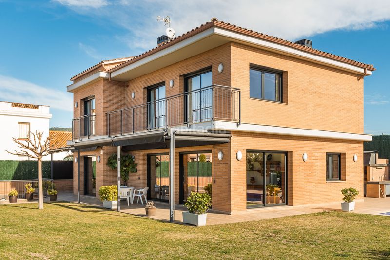 Foto f3d56def-888b-49f1-9549-de23ab28b5d4. Casa amb calefacció aparcament piscina a Centre Vilassar de Mar