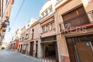 Casa en Martorell. Casa de pueblo con muchas posibilidades