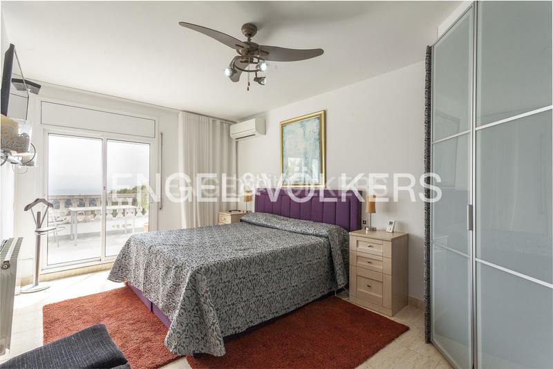 Foto 45c47b8d-0540-449a-9af1-46f3f8a50854. Casa  con excelentes vistas en buena ubicación en Cunit