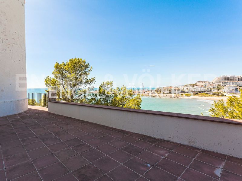 Foto 133fdc08-2204-4391-a7e1-04c653fbd9e7. Casa amb calefacció aparcament a Aiguadolç - Sant Sebastià Sitges