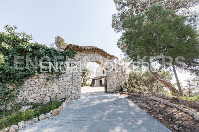 Foto 5d216774-0bf0-447f-8e32-8998690abcff. Casa amb calefacció aparcament a Aiguadolç - Sant Sebastià Sitges