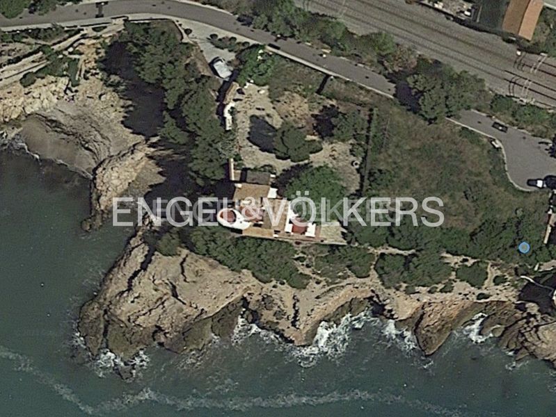 Foto 8c7f659f-703c-4e98-a594-a23492a1c59e. Casa amb calefacció aparcament a Aiguadolç - Sant Sebastià Sitges