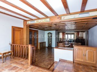 Casa a Caldes de Montbui. Edificación con vivienda y posibilidad de adquirir local comerci