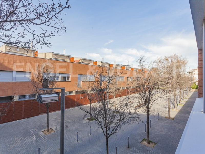 Foto 1a5176c4-6557-401f-8592-c0bbac8d1af3. Casa adosada espectacular casa adosada de ubicación única en Rubí