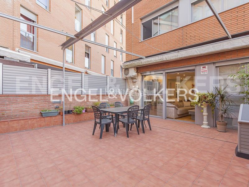 Foto 41287fff-b6e3-4bd0-ad93-9d79880361cf. Casa adossada amb calefacció aparcament a Mercat Rubí