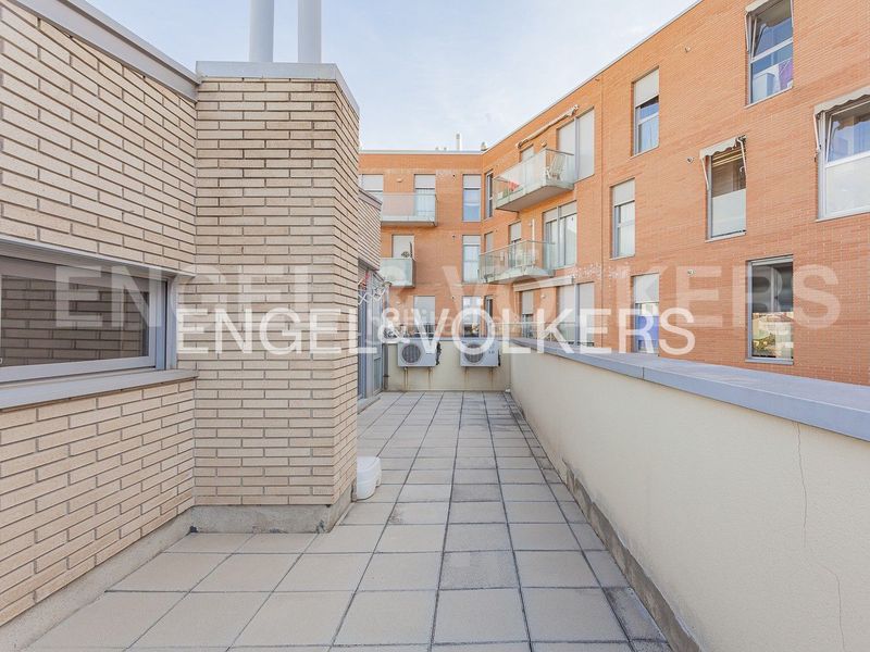 Foto 4b1ff5d8-a862-4638-a6da-5d4bf5f0102e. Casa adossada amb calefacció aparcament a Mercat Rubí