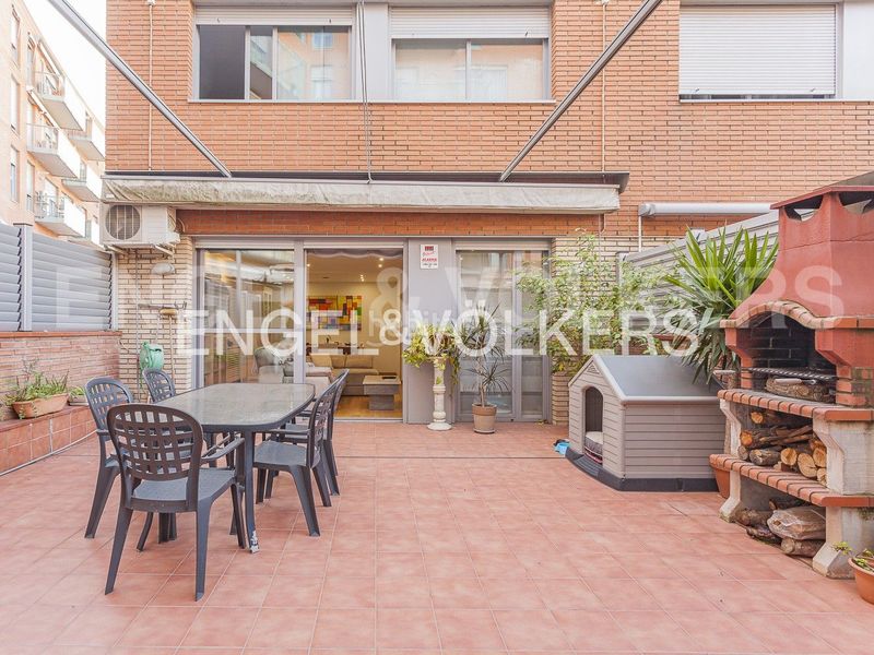 Foto 5a2bd2d5-eb99-45a5-8fb6-79f5071a6f81. Casa adossada amb calefacció aparcament a Mercat Rubí