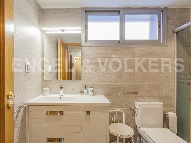 Foto 6f9f6794-2363-43b6-bb00-996e116a5019. Casa adosada espectacular casa adosada de ubicación única en Rubí