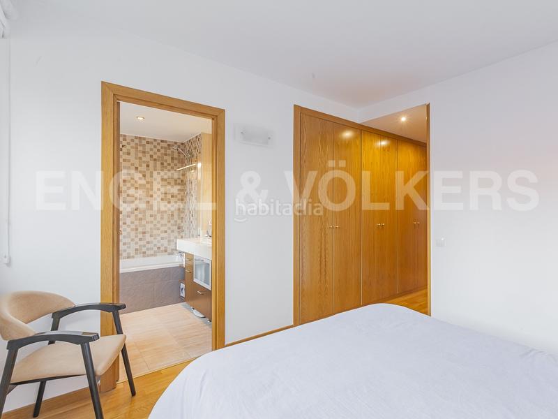 Foto 72cbd60d-ad1d-47ae-8c91-4f5e00090624. Casa adosada espectacular casa adosada de ubicación única en Rubí