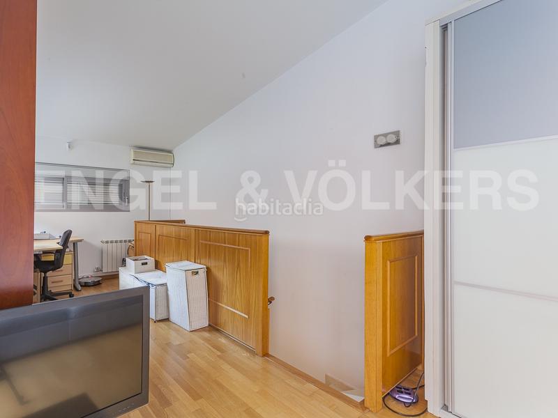 Foto 88c55b20-0bdb-4ac1-9990-b857b74bf863. Casa adosada espectacular casa adosada de ubicación única en Rubí