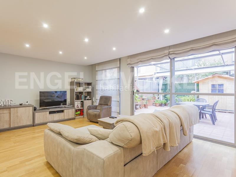 Foto 8e1de15f-bc2b-44a2-91ac-6c568f17f6da. Casa adosada espectacular casa adosada de ubicación única en Rubí