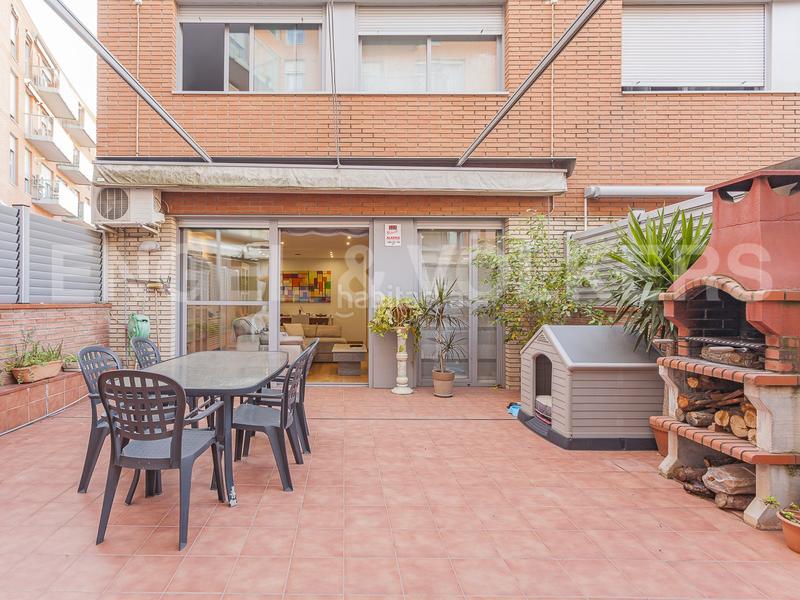 Foto ccd59c63-0ab3-4c91-a5d8-d4824bf2e89b. Casa adosada espectacular casa adosada de ubicación única en Rubí