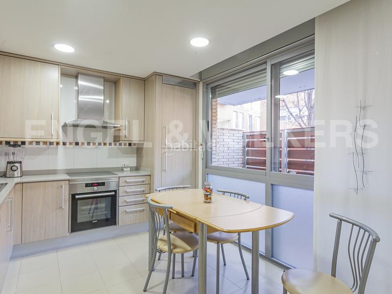 Foto d46ce28d-d216-426a-938b-4a9afcf46199. Casa adosada espectacular casa adosada de ubicación única en Rubí