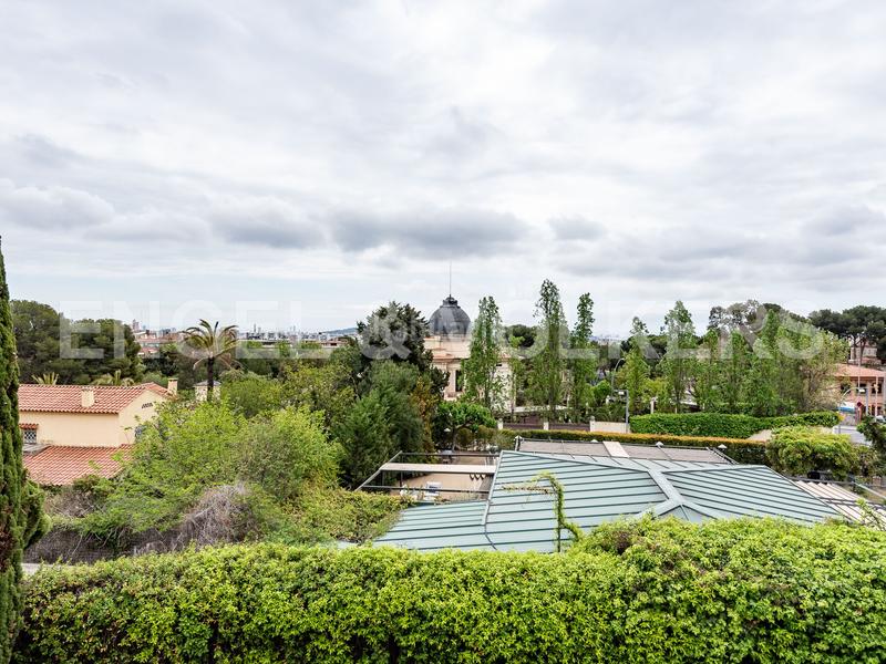 Foto 107d64a8-eba5-43c2-9079-d773249ad9f7. Lloguer casa amb calefacció aparcament piscina a Barcelona