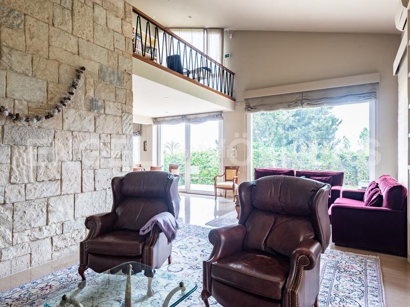 Foto 13bf39d0-f78c-4427-8eab-842907877f60. Miete haus mit heizung parking pool in Pedralbes Barcelona