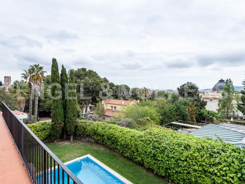 Foto cd6ee71f-3234-469c-b9a8-1ec1f530fdc9. Miete haus mit heizung parking pool in Pedralbes Barcelona