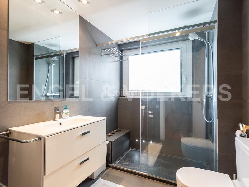 Foto 928d5543-9730-45e3-bc16-d15778184383. Rent house with heating parking pool in Pedralbes Barcelona