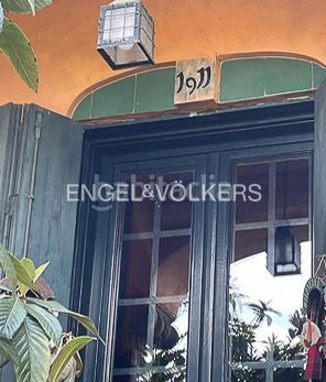Foto 250d8617-478d-40c5-8e54-139ca5578e2c. Casa amb calefacció aparcament piscina a Vallvidrera - Tibidabo - Les Planes Barcelona