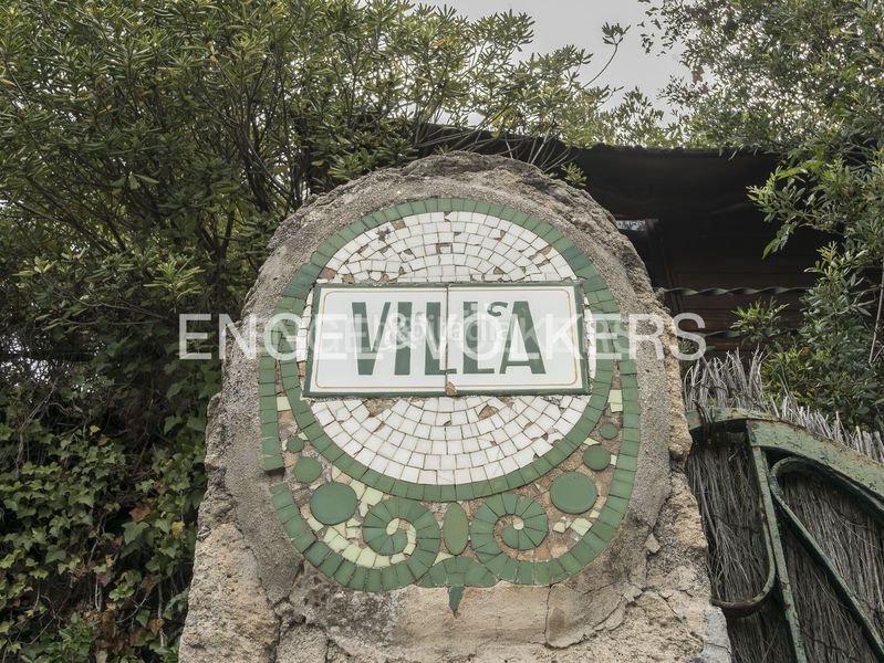 Foto 8d2eee30-e5eb-4e02-8e52-73248fe439d2. Casa amb calefacció aparcament piscina a Vallvidrera - Tibidabo - Les Planes Barcelona