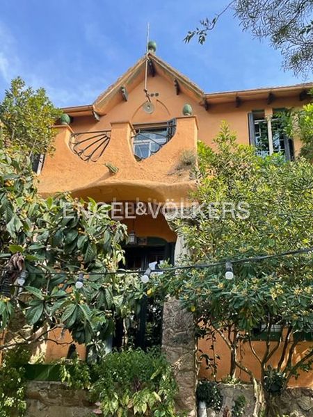 Foto f9821091-adb5-4583-a3c6-3b47b144a584. Casa amb calefacció aparcament piscina a Vallvidrera - Tibidabo - Les Planes Barcelona