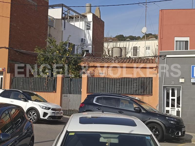 Foto 79b7702b-150d-4359-b33a-87f3f45ca03e. Terrain résidentiel dans Bonavista Badalona