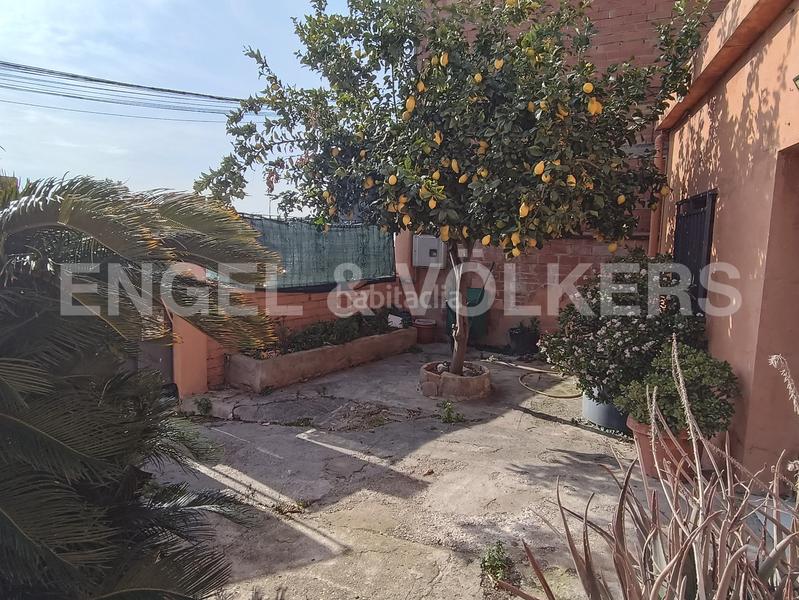 Foto ad5790ba-76e2-4ecb-9305-816321e89fe3. Terrain résidentiel dans Bonavista Badalona