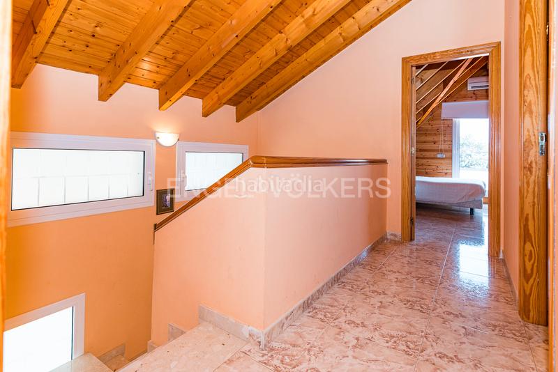 Foto e306fdc4-ad65-4aef-b9dc-33ecc67e10d7. Casa con riscaldamento in Arenys de Munt