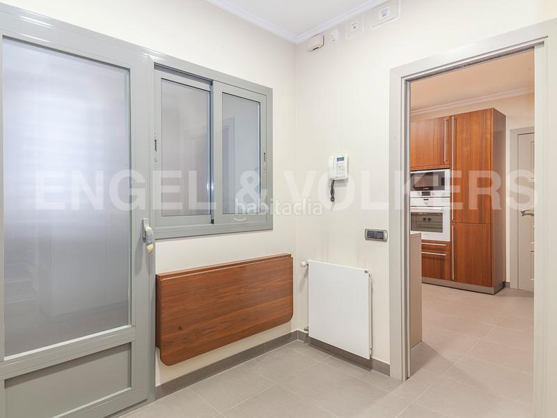 Foto 1d596ecb-8c1e-4850-8534-54a46c6e5785. Ático  con terraza para estrenar en turó parc en Barcelona