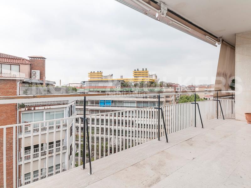 Foto c08cb134-7892-4403-b6c1-541748221279. Ático  con terraza para estrenar en turó parc en Barcelona