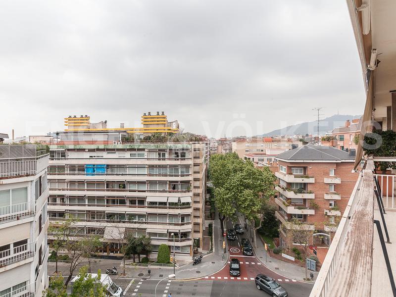 Foto d88cbf55-9c59-4693-af42-f5420353936d. Ático  con terraza para estrenar en turó parc en Barcelona
