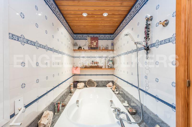 Foto 09c8f2d1-9964-4b6a-b555-649ffa0a7ce5. Casa amplia casa en el centro de castellnou en Castellnou-Can Mir-Can Solà Rubí