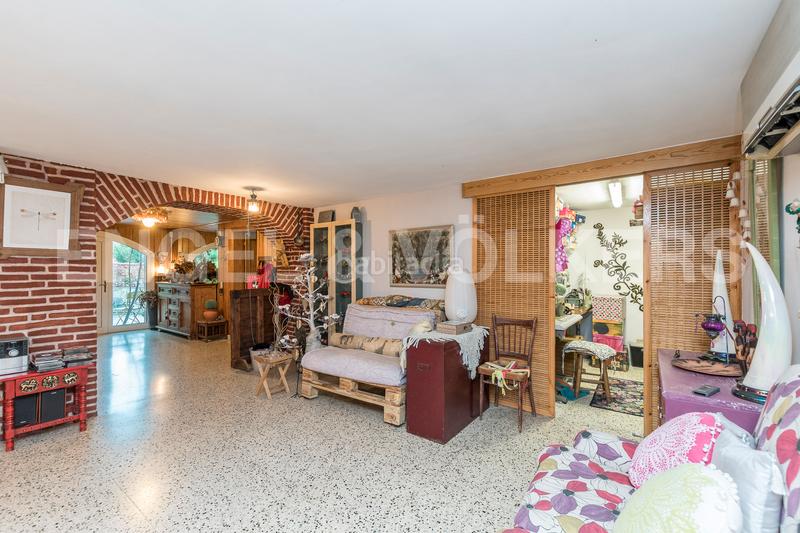 Foto 12127898-37b6-4afd-bbe8-400df555429b. Casa amplia casa en el centro de castellnou en Castellnou-Can Mir-Can Solà Rubí