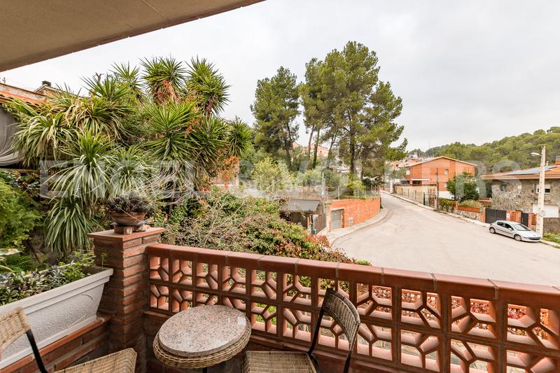 Foto 6314c4be-219d-478f-8d0a-ec681e05fb88. Casa amplia casa en el centro de castellnou en Castellnou-Can Mir-Can Solà Rubí