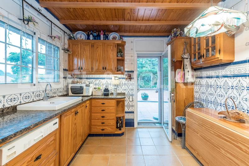 Foto 66e0fcf8-3839-4144-ae7f-0e0abd108a61. Casa amplia casa en el centro de castellnou en Castellnou-Can Mir-Can Solà Rubí