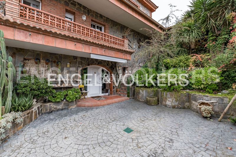 Foto a7604603-6211-4ae4-a250-641b1110a591. Casa amb calefacció aparcament a Castellnou-Can Mir-Can Solà Rubí